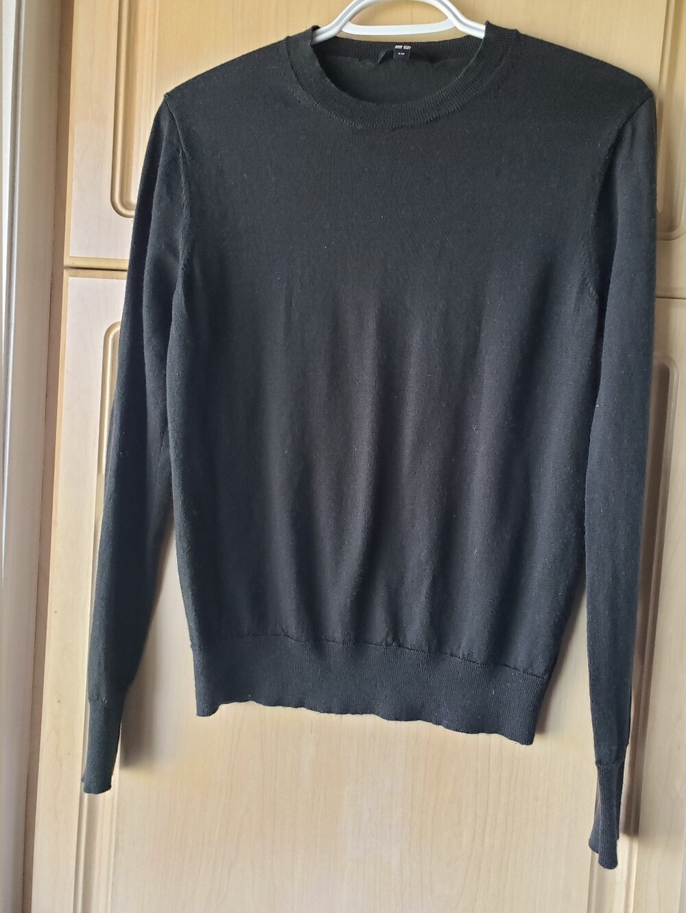 Uniqlo Dark Green Merino Wool  Crewneck Sweater - Lightweight Knit